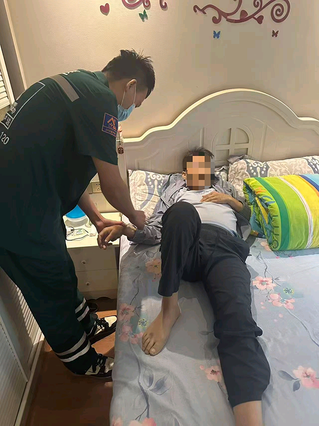 救护车出租,120救护车转送,长途救护车